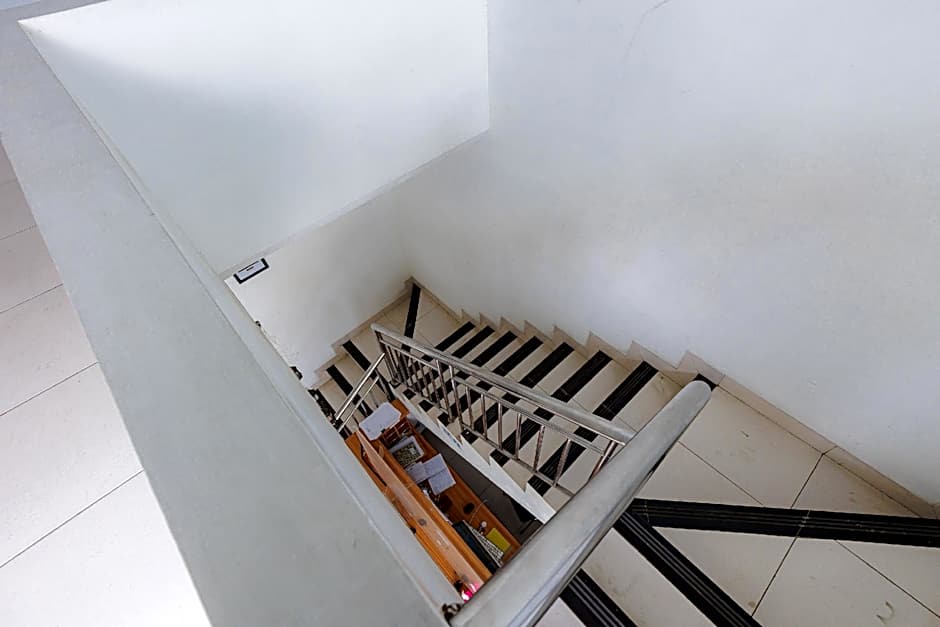 RedDoorz Syariah near Transmart Lampung