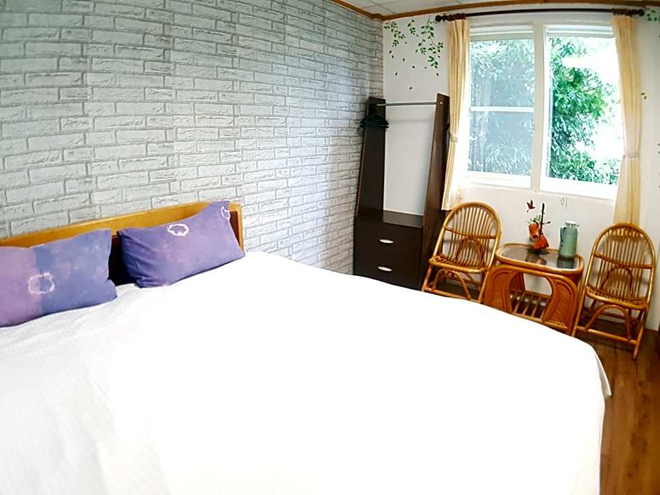 Shan Shui-Yuan Vege Guest House