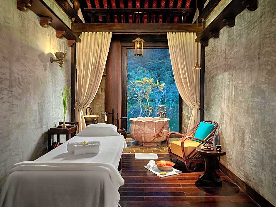 Legacy Yen Tu-MGallery by Sofitel