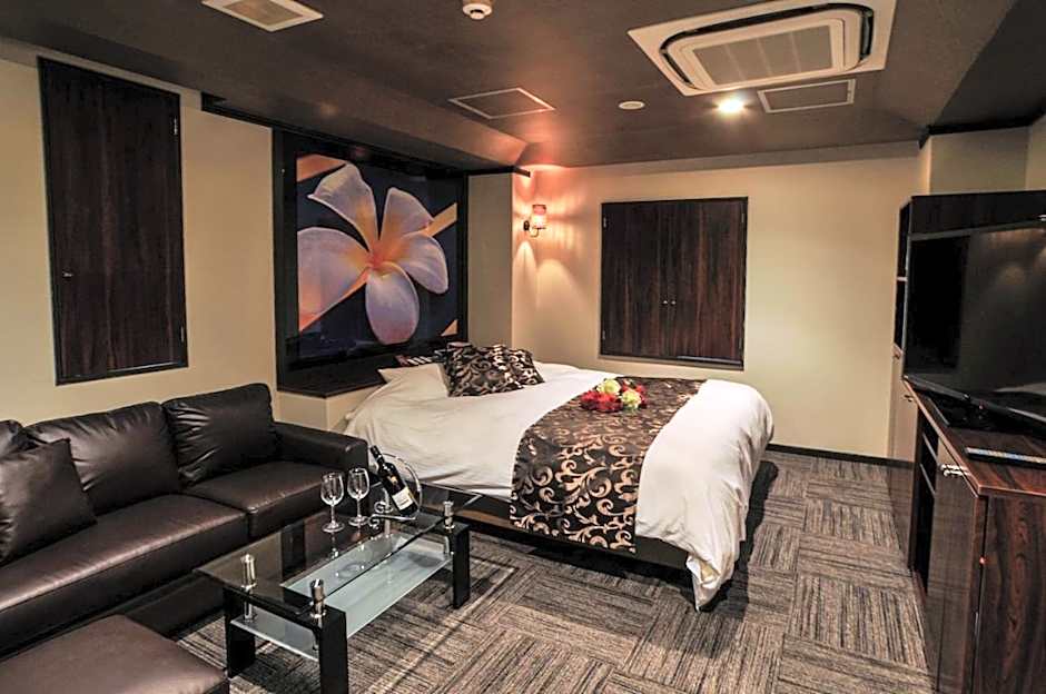 Hotel Grande (Love Hotel)