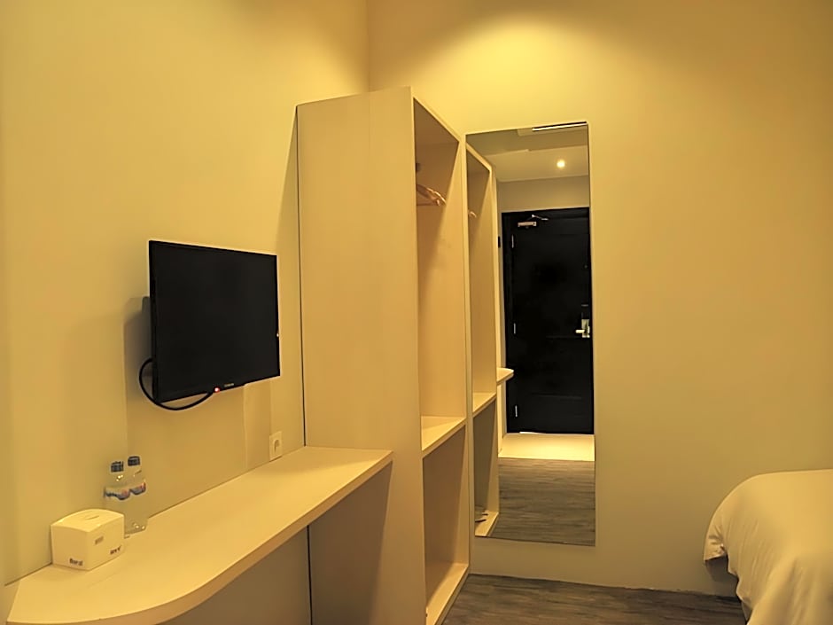 Summer Bed And Breakfast Hotel