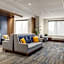 Holiday Inn Express & Suites Vaughan Southwest By IHG