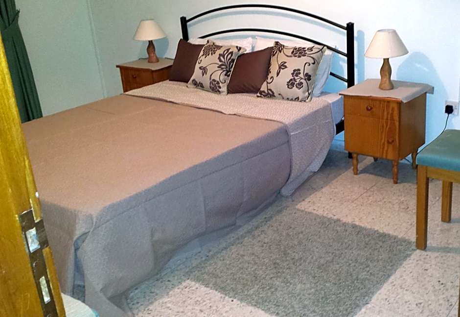 Angela Holiday Apartments