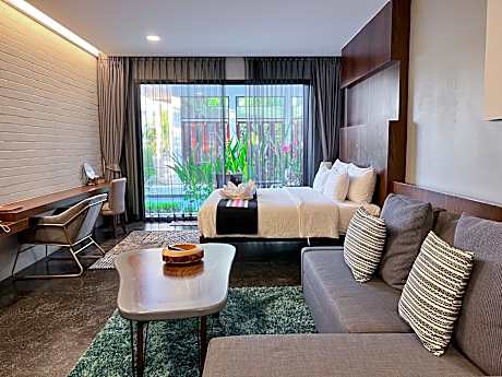 Premium Suite Pool Access