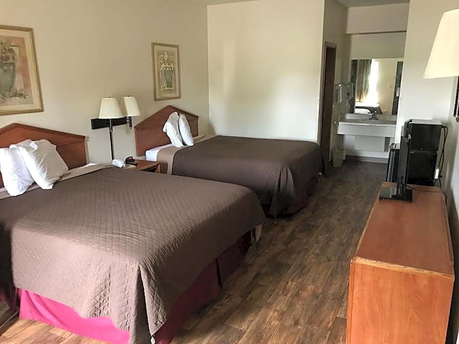 Rocky Creek Inn