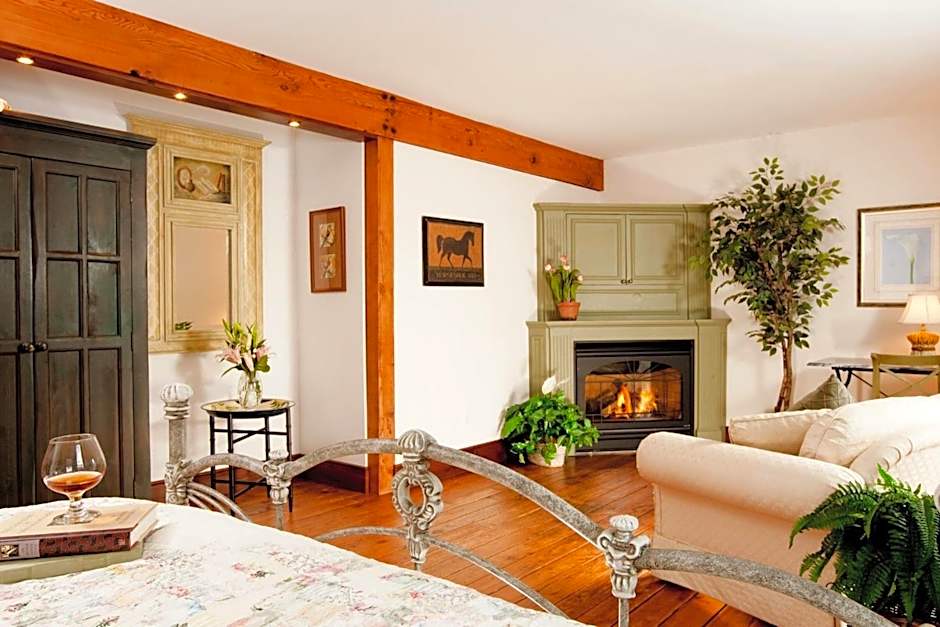 Stonecroft Country Inn