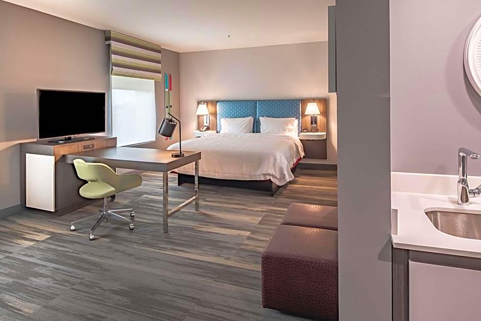 Hampton Inn By Hilton and Suites Dallas/Plano Central