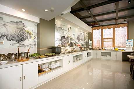 Starway Hotel Luoyang Peony Plaza