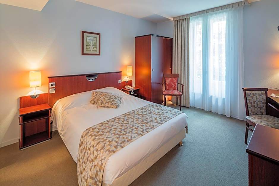 Noemys Neris Montlucon - hotel restaurant