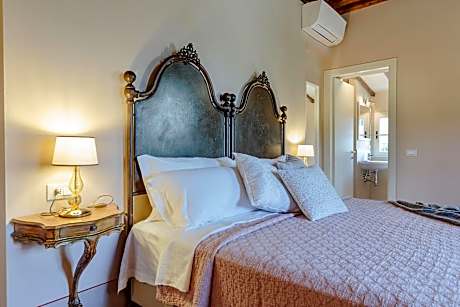 Double or Twin Room with Pool View