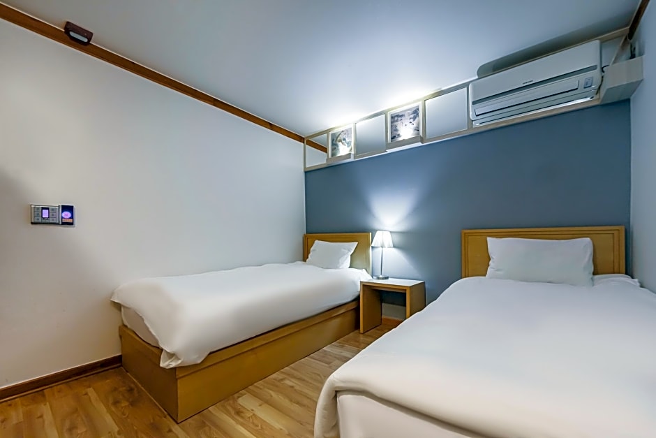 Tourist Hotel Jeonju