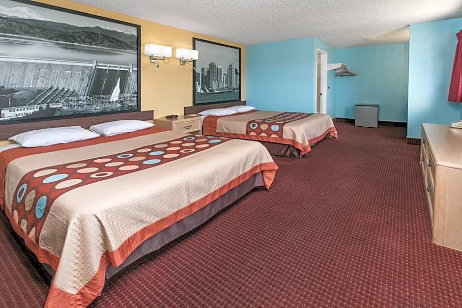 Super 8 by Wyndham Bishop