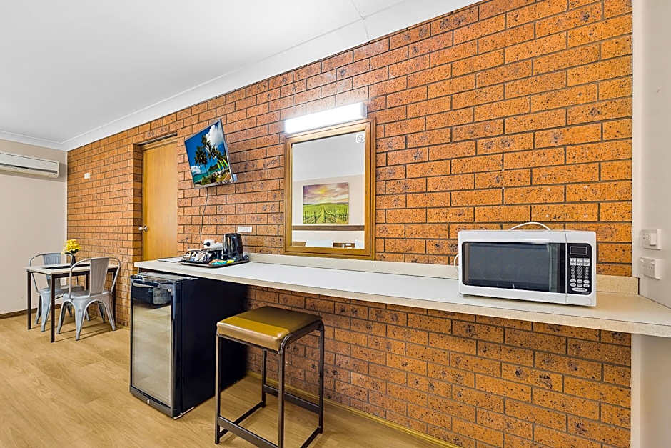 Castlereagh Motor Inn