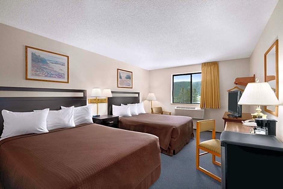 Super 8 by Wyndham Williams Lake BC