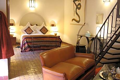 Cream Suite (2 Adults)