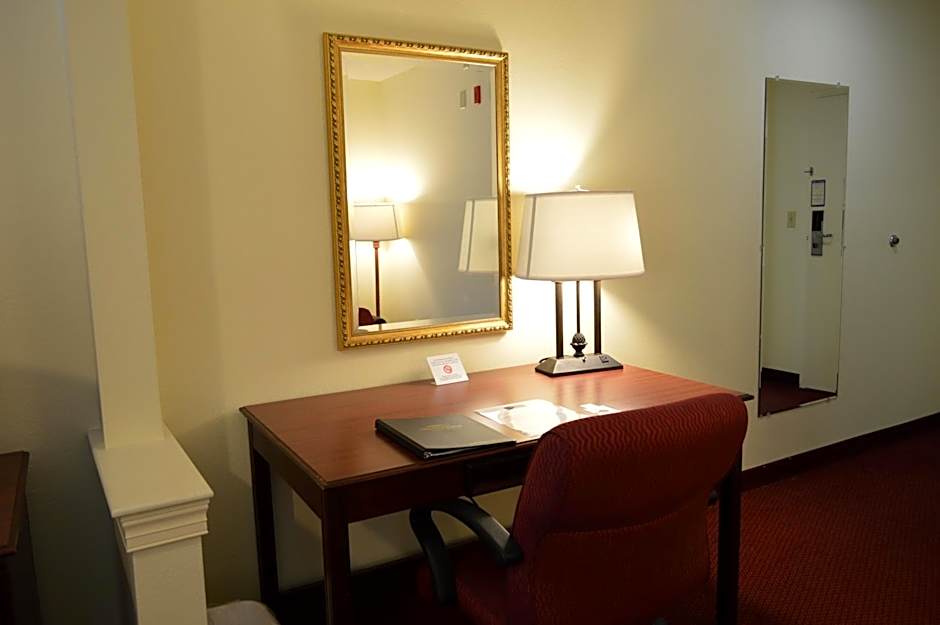 Opal Hotel & Suites