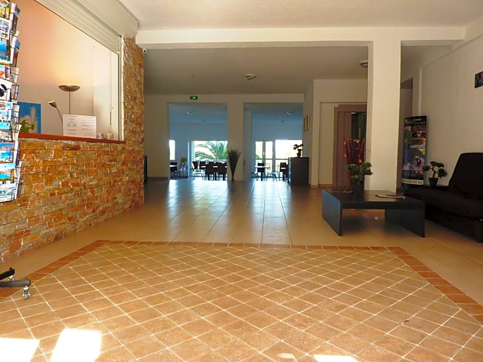 Adonis Saint Florent