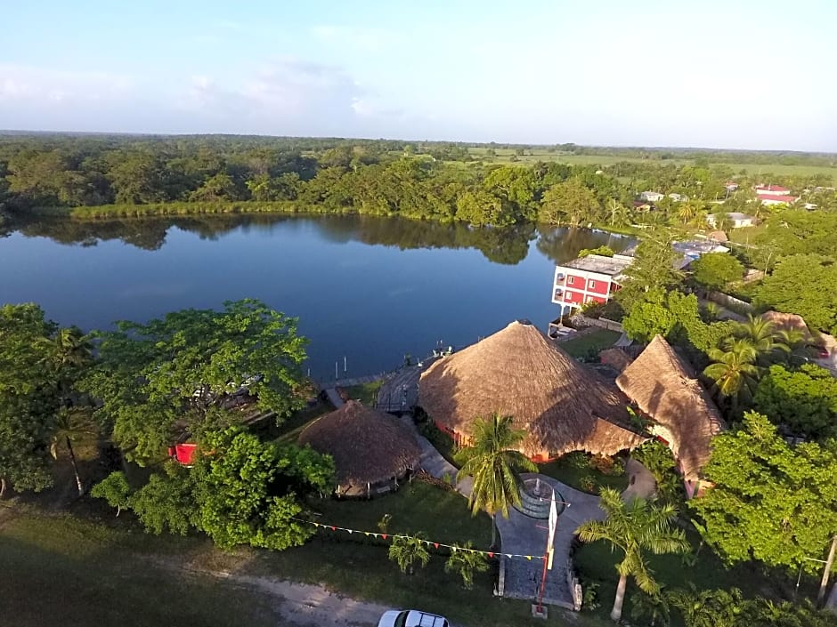 Lamanai Landings Hotel and Marina