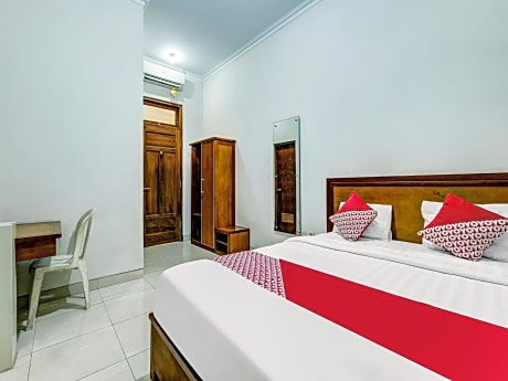 OYO 91075 Sambisari Residence Syariah