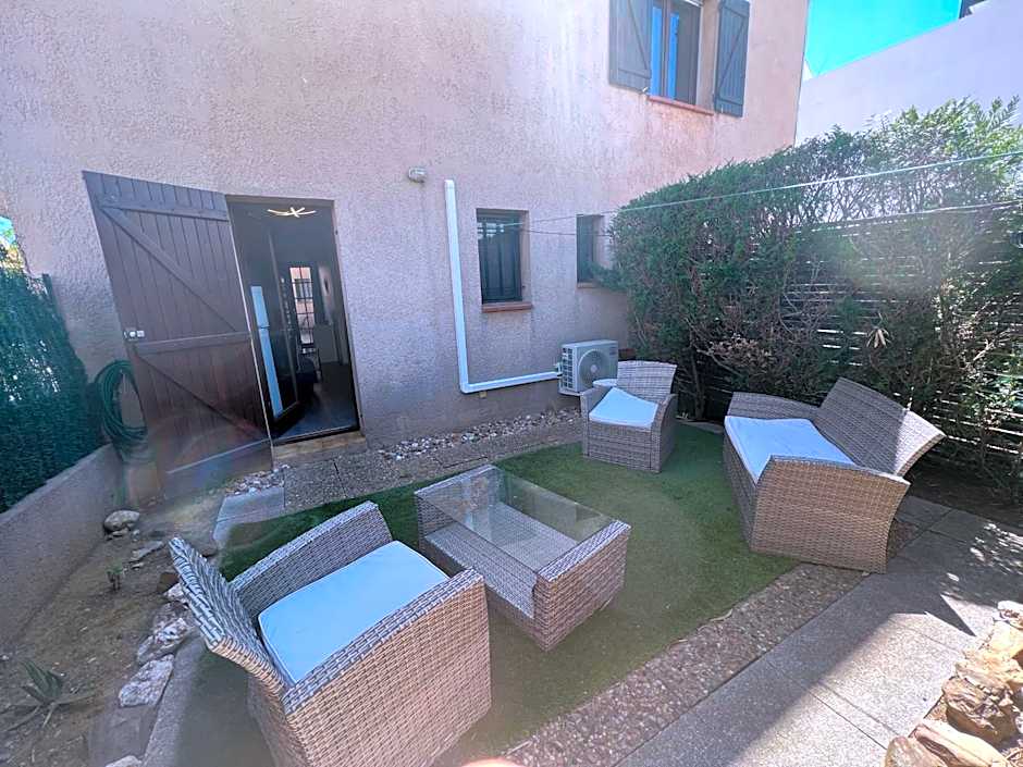 Appartement pour 2 personnes en ville avec terrasse