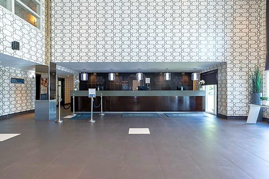 Sandman Hotel & Suites Calgary South