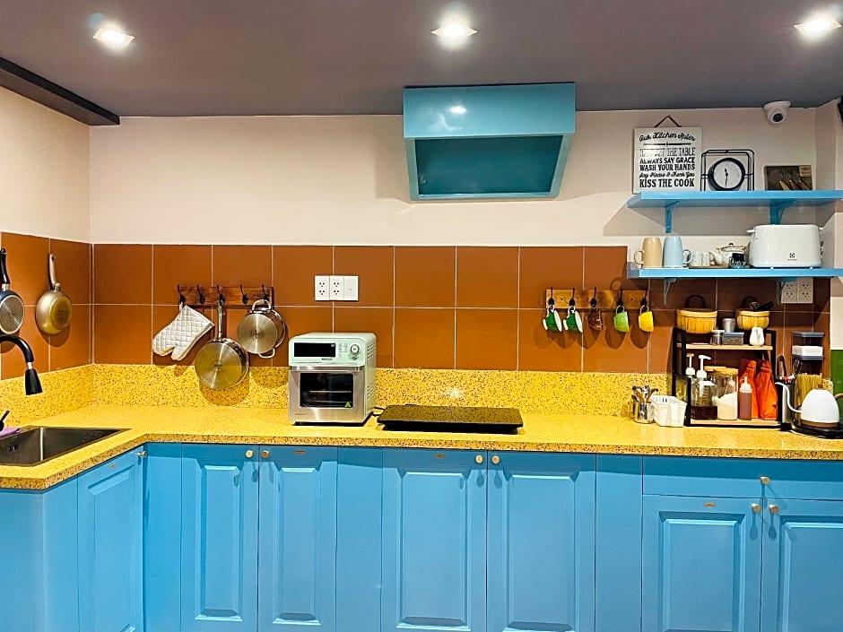 Ahu Hotel & Apartment