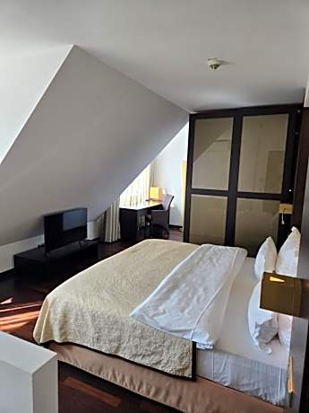 Two-Bedroom Penthouse Apartment