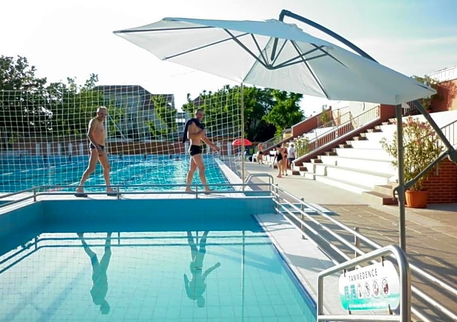 CVSE Clubház és Panzió