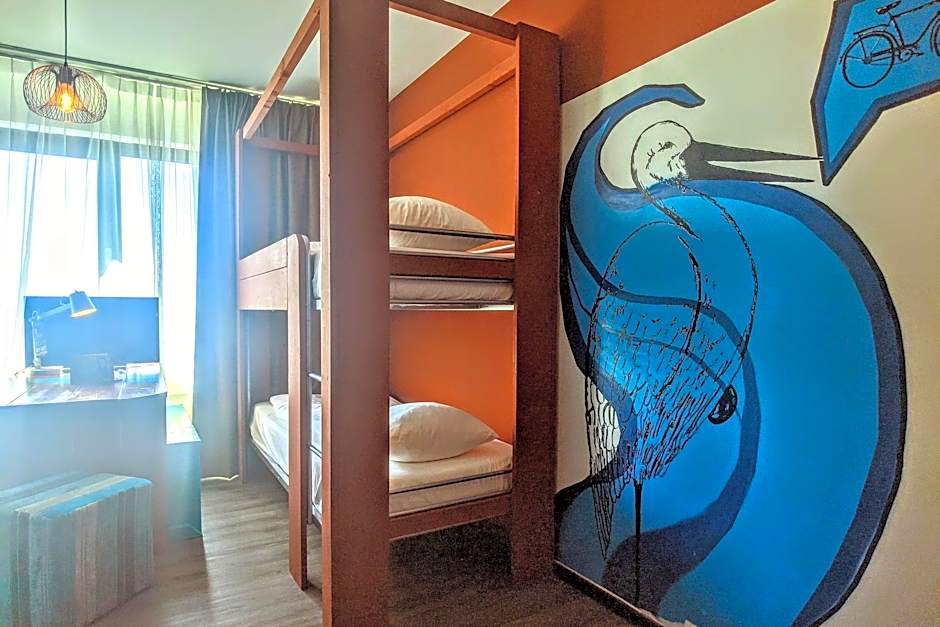 The Hague Teleport Hotel