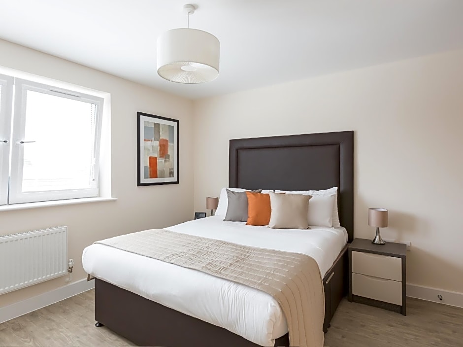 HOF Apartments Central Gate - Newbury