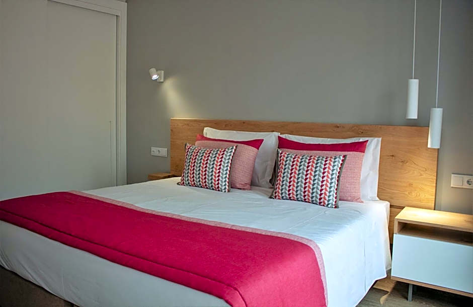 Cardeal Suites & Apartments