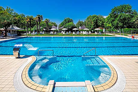 Studio with Pool View