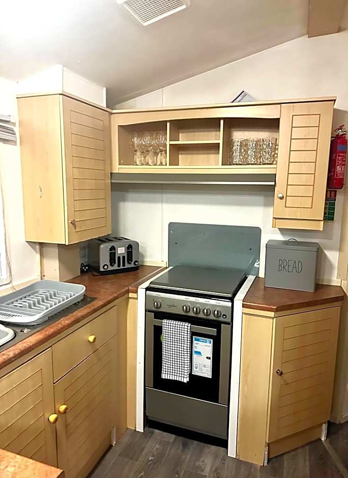 Goldflinch - 3 bedroom (8 birth) caravan Sand Le Mere
