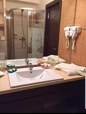 Double or Twin Room with City View