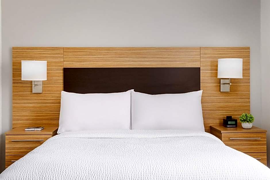 TownePlace Suites by Marriott Manchester-Boston Regional Airport