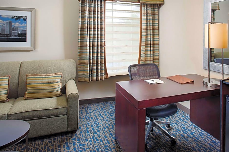 DoubleTree By Hilton Baltimore - Bwi Airport