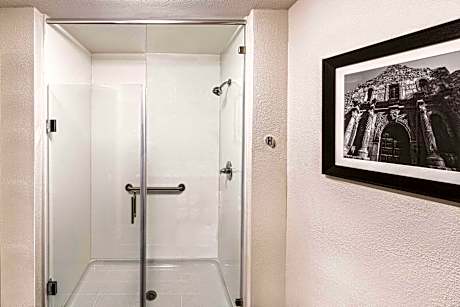 Executive King Room with Sofa Bed