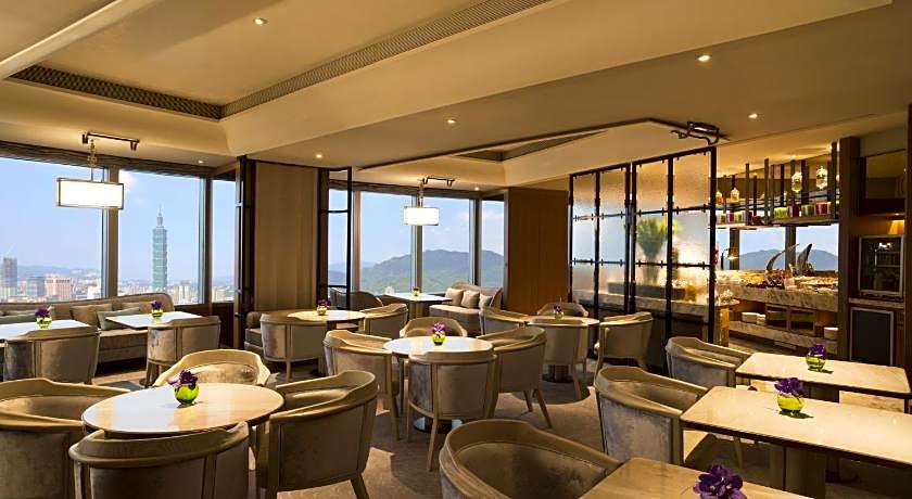 Shangri-la's Far Eastern Plaza Hotel, Taipei