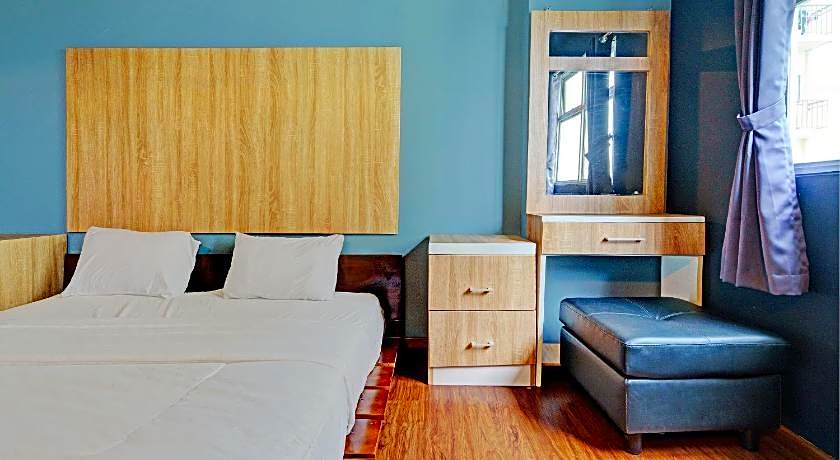 OYO Life 92984 The Suites Metro Apartement By Echie Property