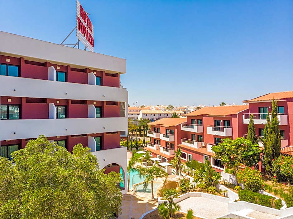 Topazio Vibe Beach Hotel & Apartments