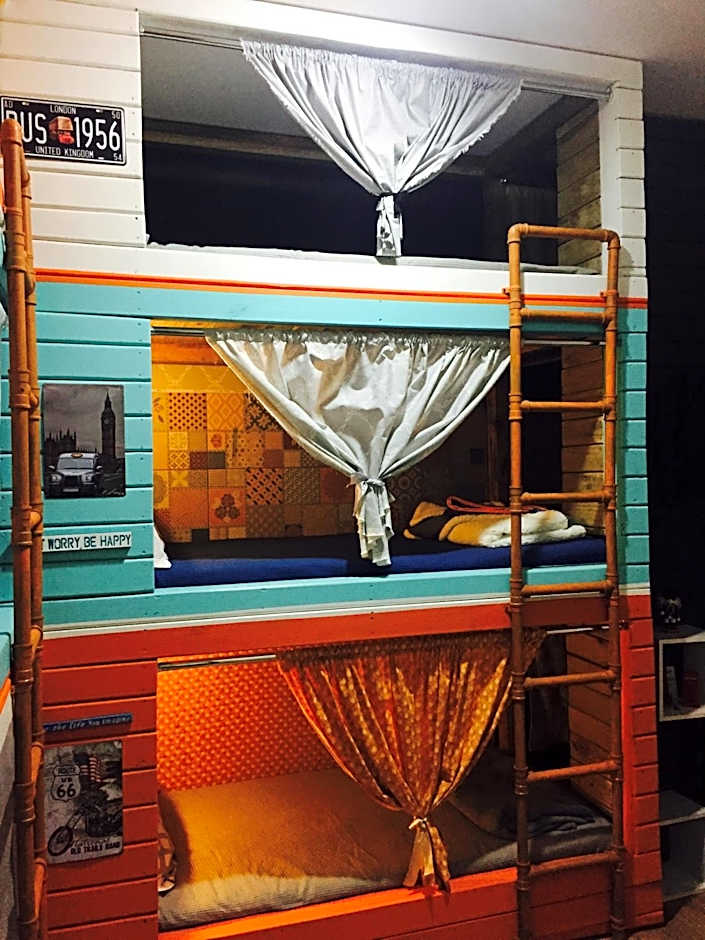 Estaleiro Casa Hotel