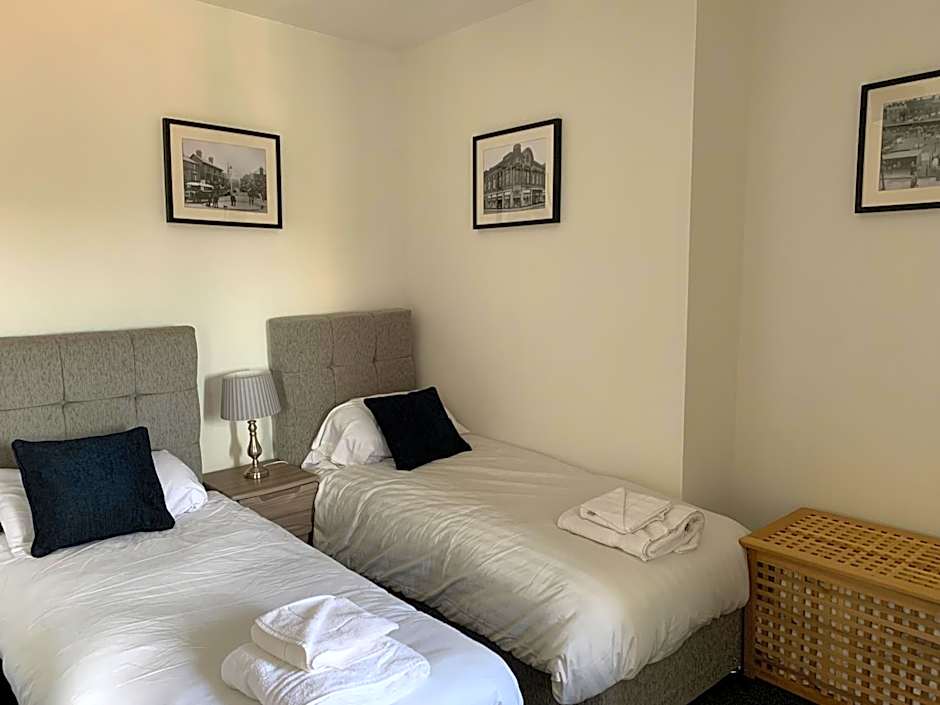 Market Place Serviced Apartments, Leek