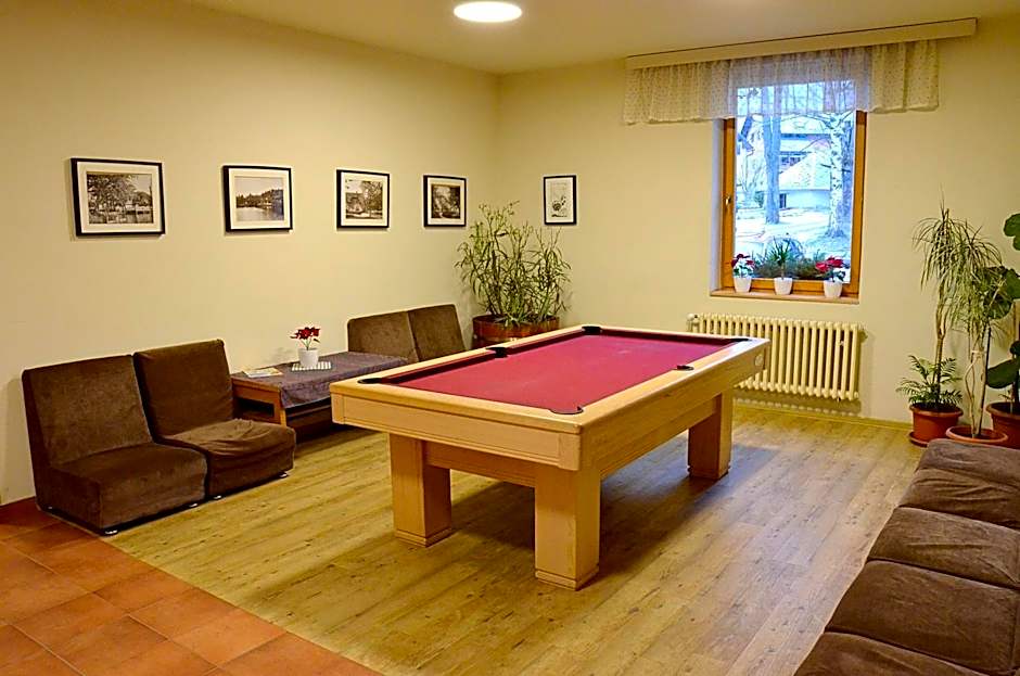 Balónový hotel a pivovar Radešín