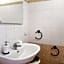 B&B Gisira