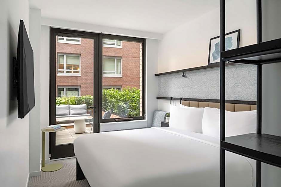 Arlo Midtown
