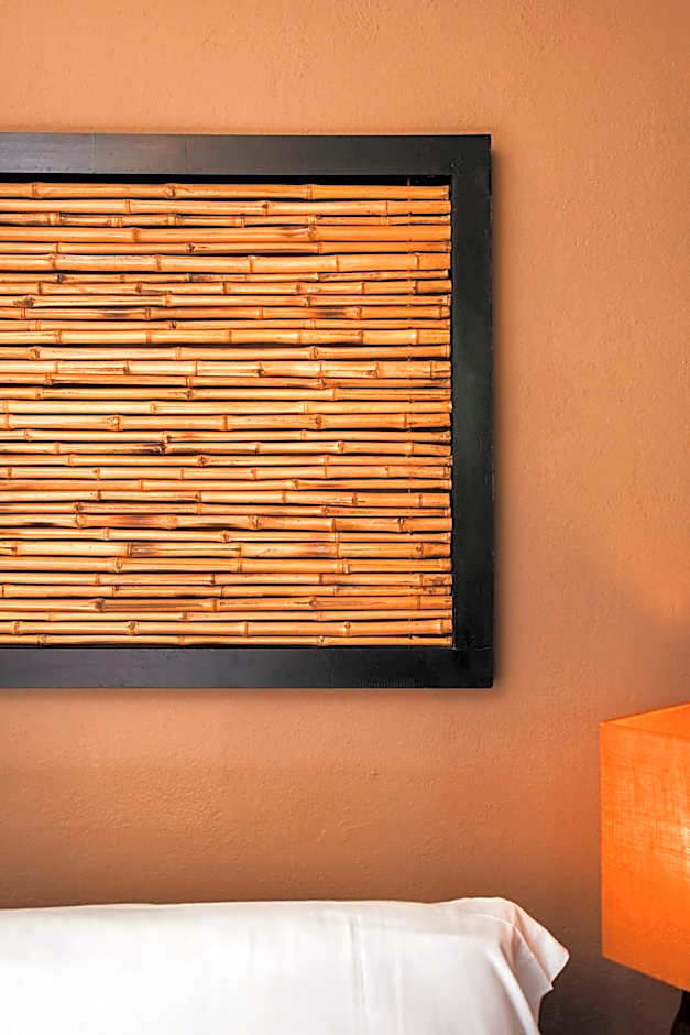 Chillout Hotel Tres Mares