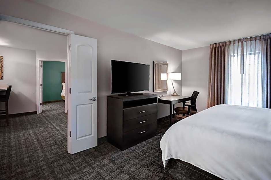 Staybridge Suites Holland By IHG