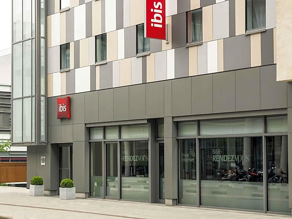 Ibis Esch Belval