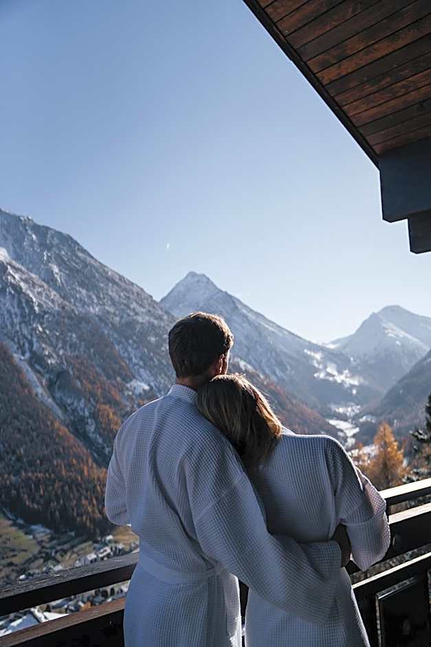 Waldhotel Fletschhorn Panoramic Retreat in Saas Fee