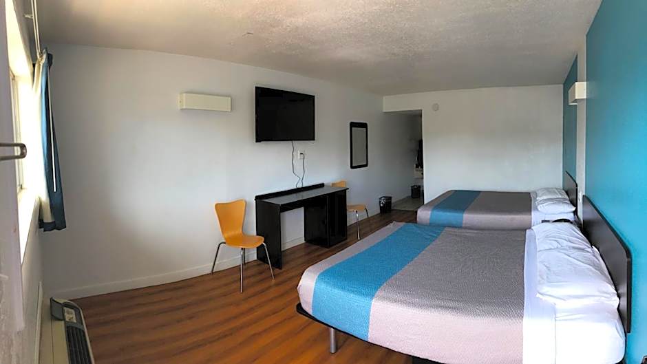 Trade Wind Motel